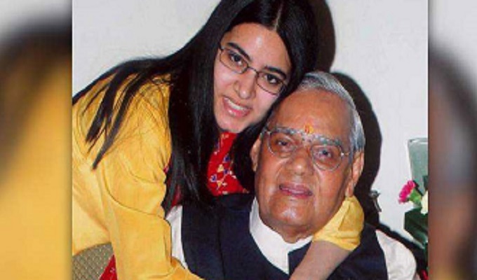 মেয়ে নমিতার কন্যা নিহারীকার সঙ্গে বাজপেয়ী