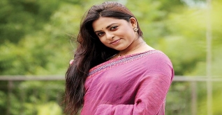 আ.লীগের মনোনয়ন ফরম কিনলেন জ্যোতিকা জ্যোতি