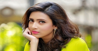 আজ বিদ্যা সিনহা মিমের জন্মদিন