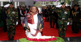 বিজয় দিবসে বঙ্গবন্ধুর প্রতি প্রধানমন্ত্রীর শ্রদ্ধা
