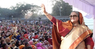 আপনারা ভোট দিন, আমরা উন্নয়ন দেব : শেখ হাসিনা