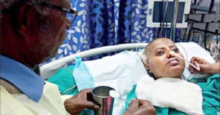 তরুণীকে ৩১ দিন পর কোমা থেকে ফেরাল সঙ্গীত থেরাপি! তরুণীকে ৩১ দিন পর কোমা থেকে ফেরাল সঙ্গীত থেরাপি!