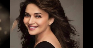 রাজনীতিতে অাসছেন বলিউড তারকা মাধুরী 