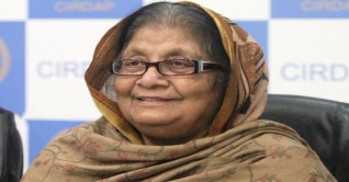 সৈয়দা সাজেদা চৌধুরী: সাধারণ থেকে অসাধারণ সৈয়দা সাজেদা চৌধুরী: সাধারণ থেকে অসাধারণ