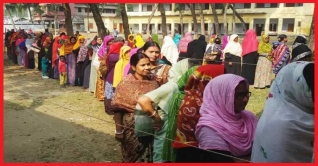 চট্টগ্রামে এবার ২৭ লাখের বেশি নারী ভোটার