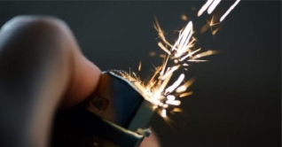 বিউটি ক্রিম ব্যবহারে বাড়ছে অগ্নিদগ্ধ হয়ে মৃত্যুর ঝুঁকি বিউটি ক্রিম ব্যবহারে বাড়ছে অগ্নিদগ্ধ হয়ে মৃত্যুর ঝুঁকি