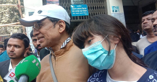 আমি বাংলাদেশে থাকতে চাই, মায়ের কাছে যাব না: লিনা