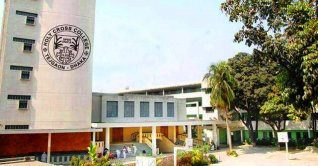 রাজধানীতে পিটির সময় ঢলে পড়ল স্কুলছাত্রী, এরপর মৃত্যু