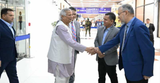 দেশে ফিরেছেন প্রধান উপদেষ্টা দেশে ফিরেছেন প্রধান উপদেষ্টা