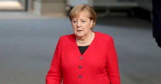 বিদায় বেলায় করোনা নিয়ে সতর্ক করলেন অ্যাঞ্জেলা মার্কেল বিদায় বেলায় করোনা নিয়ে সতর্ক করলেন অ্যাঞ্জেলা মার্কেল