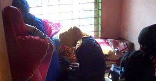 পহেলা ফাল্গুনে হোটেল থেকে ২৯ তরুণ-তরুণী আটক