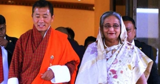 শেখ হাসিনার সঙ্গে বৈঠকে বসেছেন ভুটানের প্রধানমন্ত্রী