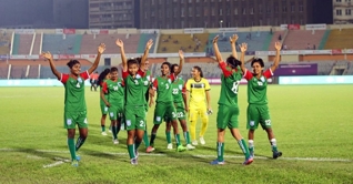 পরীক্ষা-নিরীক্ষা নয়, জয় চায় বাংলাদেশের মেয়েরা