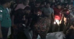 গাজীপুরে গ্যাস সিলিন্ডারের আগুন, নারী-শিশুসহ নিহত ৪