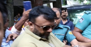 ওসি মোয়াজ্জেমকে ফেনী পুলিশের কাছে হস্তান্তর