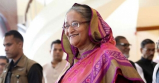 দেশে ফিরলেন প্রধানমন্ত্রী দেশে ফিরলেন প্রধানমন্ত্রী