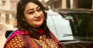 পাপিয়ার ‘পাপের ডেরা’য় নিয়মিত যেতেন ৩০ শীর্ষ ব্যক্তি পাপিয়ার ‘পাপের ডেরা’য় নিয়মিত যেতেন ৩০ শীর্ষ ব্যক্তি