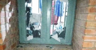 মধ্যরাতে ছাত্রলীগের দুই গ্রুপের সংঘর্ষ, চবি রণক্ষেত্র