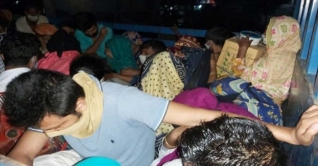 নারায়ণগঞ্জ থেকে পালানোর সময় আটক পাঁচশতাধিক