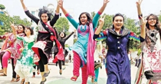 তিন হাজারের বেশি শিক্ষা প্রতিষ্ঠানের সবাই পাস