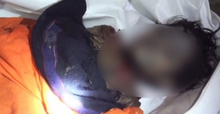 স্কুলছাত্রীকে গলাকেটে হত্যা, ভাড়াটিয়া দম্পতি গ্রেপ্তার