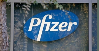 বড়দিনের আগেই বাজারে আসছে ফাইজারের করোনা টিকা বড়দিনের আগেই বাজারে আসছে ফাইজারের করোনা টিকা