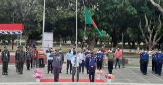 জাতীয় পতাকা উত্তোলনে মুজিবনগর দিবসের সূচনা জাতীয় পতাকা উত্তোলনে মুজিবনগর দিবসের সূচনা