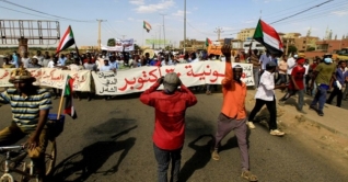 সুদানে অভ্যুত্থানবিরোধী বিক্ষোভে গুলি, নিহত বেড়ে ১৫ সুদানে অভ্যুত্থানবিরোধী বিক্ষোভে গুলি, নিহত বেড়ে ১৫