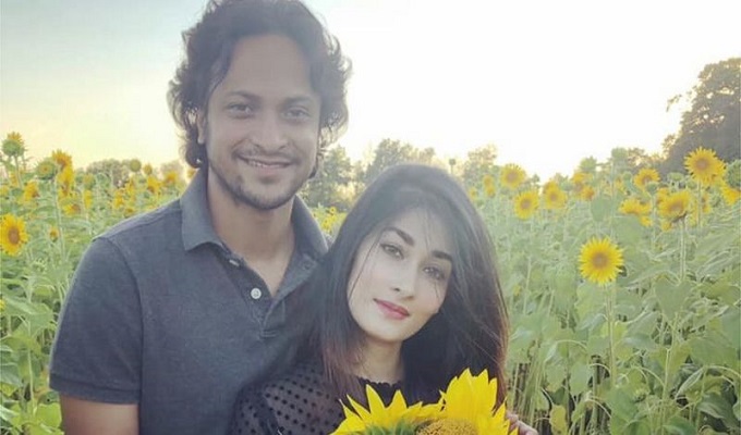 কন্যার ছবিতে বাজে মন্তব্য: যা বললেন শিশির