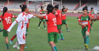 আমিরাতের বিপক্ষে ২ গোলে এগিয়ে বাংলাদেশের মেয়েরা