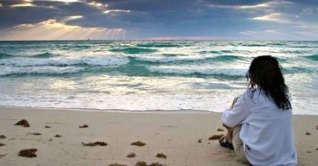 একাকিত্বের মাঝেও আছে আনন্দ! একাকিত্বের মাঝেও আছে আনন্দ!