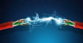 পুকুরের পানিতে বিদ্যুতায়িত হয়ে বাবা-ছেলের মৃত্যু