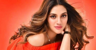 ছেলে বা মেয়ে হলে শেখাব মাথা নত করে না চলতে: নায়িকা নুসরাত