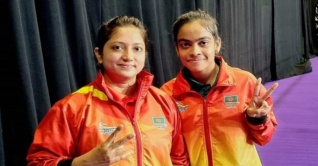 কমনওয়েলথ গেমস: টেবিল টেনিসে সোনম-সাদিয়ার জয় কমনওয়েলথ গেমস: টেবিল টেনিসে সোনম-সাদিয়ার জয়