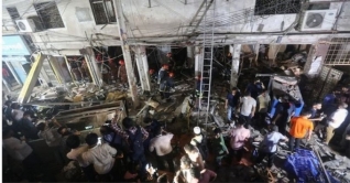 মগবাজার বিস্ফোরণ: স্বজনহারাদের মর্মাান্তিক অভিজ্ঞতা মগবাজার বিস্ফোরণ: স্বজনহারাদের মর্মাান্তিক অভিজ্ঞতা