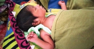 আশুলিয়ায় হাসপাতালের পাশ থেকে নবজাতক উদ্ধার