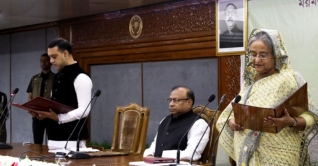 ময়মনসিংহের মেয়র টিটুকে শপথ পাঠ করালেন প্রধানমন্ত্রী ময়মনসিংহের মেয়র টিটুকে শপথ পাঠ করালেন প্রধানমন্ত্রী