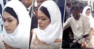 বাবার মোটরসাইকেলে চড়ে আদালতে মিন্নি