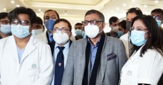 করোনার টিকা নেয়া সবাই ভালো আছেন: স্বাস্থ্যমন্ত্রী করোনার টিকা নেয়া সবাই ভালো আছেন: স্বাস্থ্যমন্ত্রী