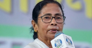বিজেপি সভাপতিকে কান ধরে ওঠবস করানোর আবেদন মমতার বিজেপি সভাপতিকে কান ধরে ওঠবস করানোর আবেদন মমতার