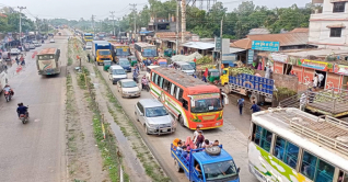 ঢাকা-টাঙ্গাইল-বঙ্গবন্ধু সেতু মহাসড়কে যানবাহনের চাপ বেড়েছে