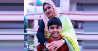 রেললাইনে সেলফিকালে আহত যুবলীগ নেত্রী মারা গেছেন রেললাইনে সেলফিকালে আহত যুবলীগ নেত্রী মারা গেছেন