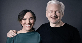 কারাগারেই বিয়ের অনুমতি পেলেন জুলিয়ান অ্যাসাঞ্জ