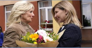 মার্কিন ফার্স্ট লেডির সঙ্গে জেলেনস্কির স্ত্রীর বৈঠক