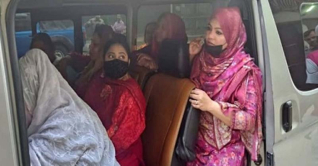 ধানমন্ডিতে ঝটিকা মিছিল, মহিলা আ. লীগের সাত নেতাকর্মী গ্রেফতার