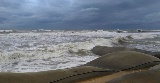 দুর্বল হয়ে স্থল নিম্নচাপে রূপ নিল ঘূর্ণিঝড় সিত্রাং দুর্বল হয়ে স্থল নিম্নচাপে রূপ নিল ঘূর্ণিঝড় সিত্রাং
