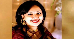 আড়াই ঘণ্টা পর মুক্ত হলেন রুমিন ফারহানা আড়াই ঘণ্টা পর মুক্ত হলেন রুমিন ফারহানা