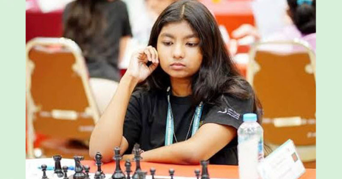 খুশবু ছড়িয়ে ফিদে মাস্টার কিশোরীকন্যা খুশবু