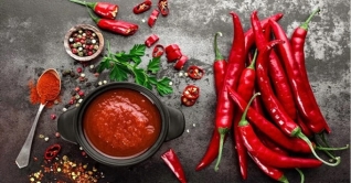 ঝাল-মশলাদার খাবার শরীরের কী ক্ষতি করে জানেন? ঝাল-মশলাদার খাবার শরীরের কী ক্ষতি করে জানেন?