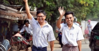 মিয়ানমারের কারাগার থেকে মুক্ত রয়টার্সের দুই সাংবাদিক মিয়ানমারের কারাগার থেকে মুক্ত রয়টার্সের দুই সাংবাদিক